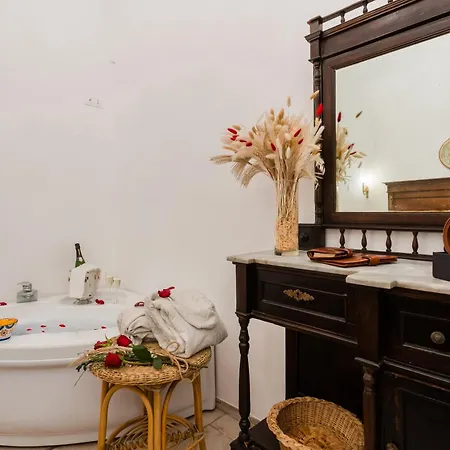 Dimora Tizzi - Boutique - By Just Srl *